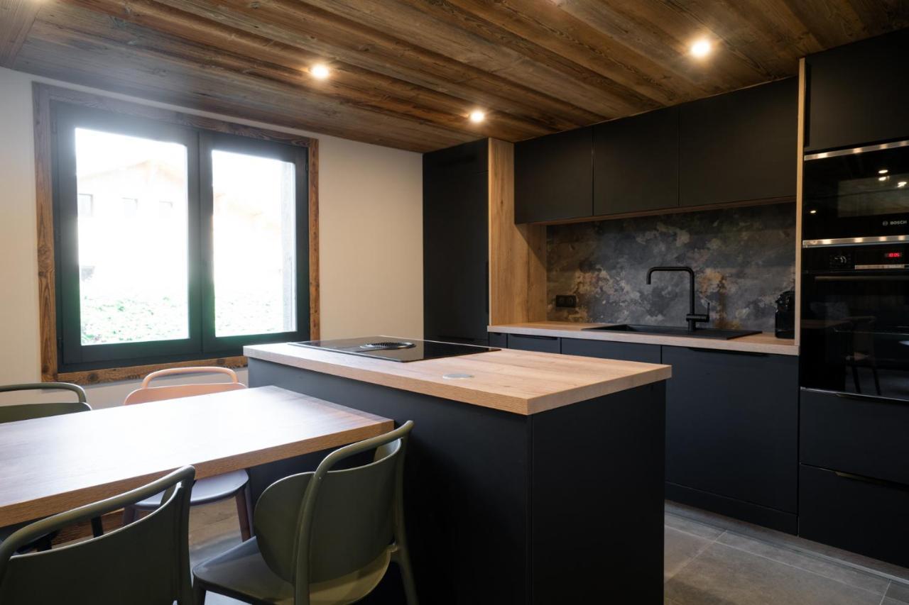 Le Petit Chalet De מונטריון מראה חיצוני תמונה